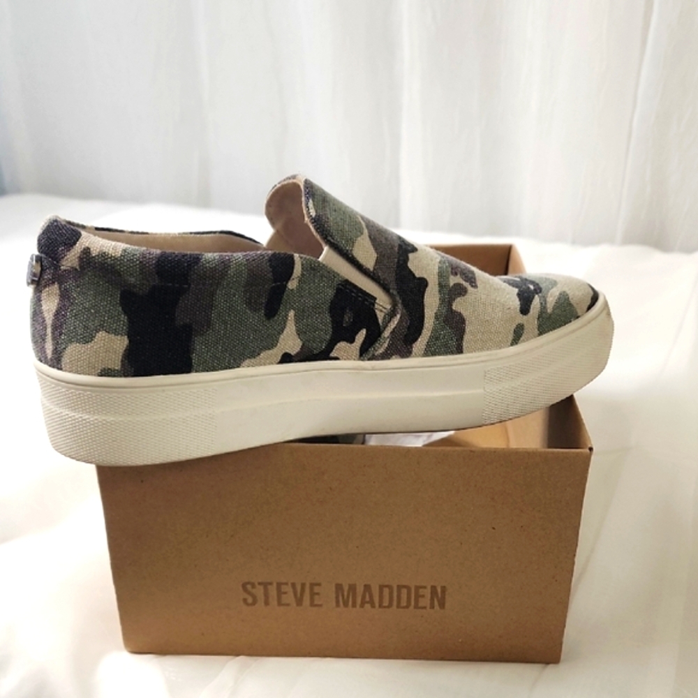 Steve Madden Camo Canvas Slip-Ons